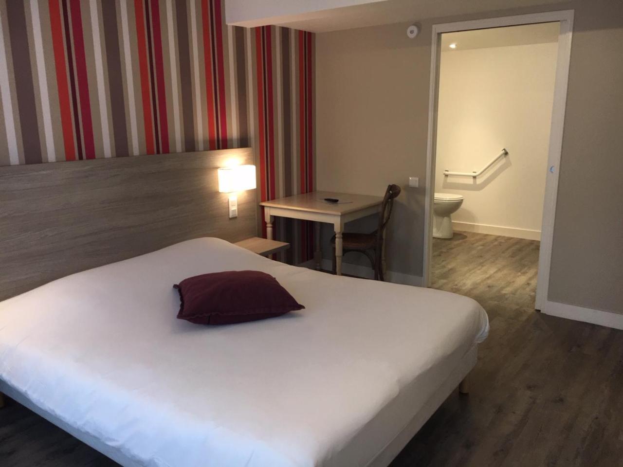Hotel Vauban Le Palais Esterno foto
